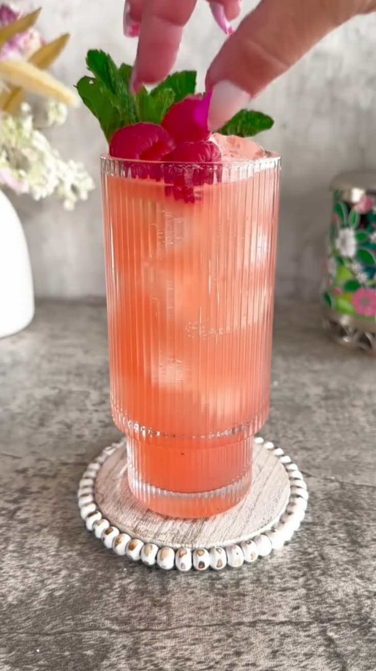 Cannabis raspberry mojito